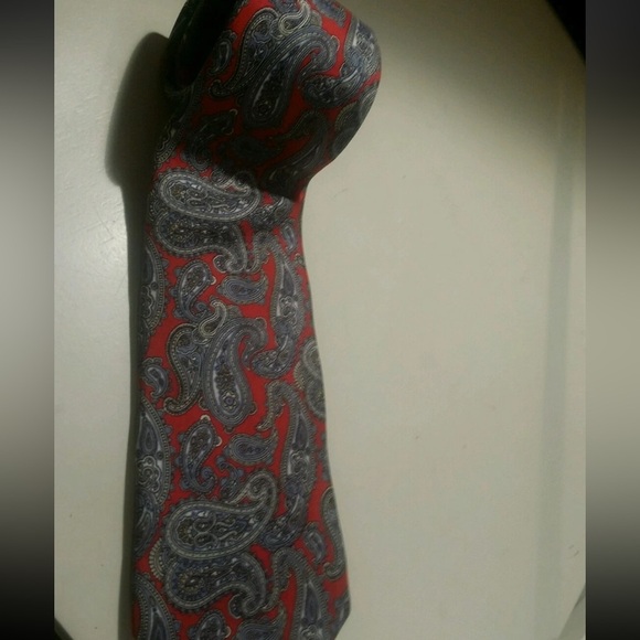 Authentic Christian dior Silk multi colored paisley print stunner tie. - Picture 5 of 12